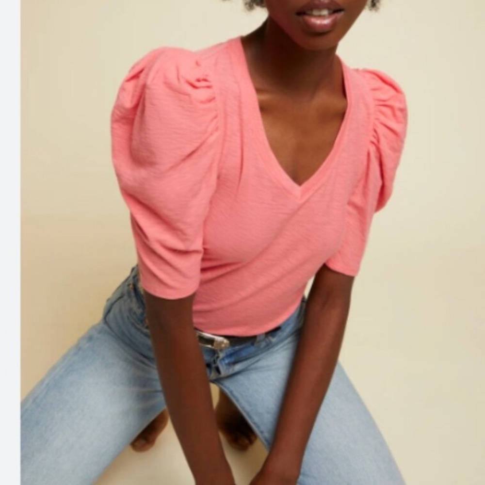 Nation LTD Coral Pink Puff Sleeve V-Neck Short Sleeve Tee